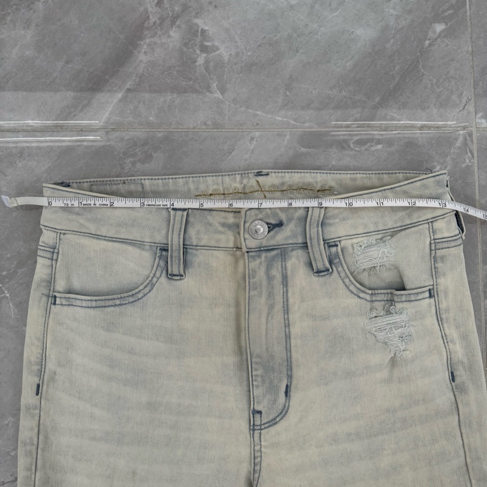 Women’s American Eagle Super Hi-Rise Distressed Light Wash Jeggings Size 4 - Picture 15 of 16